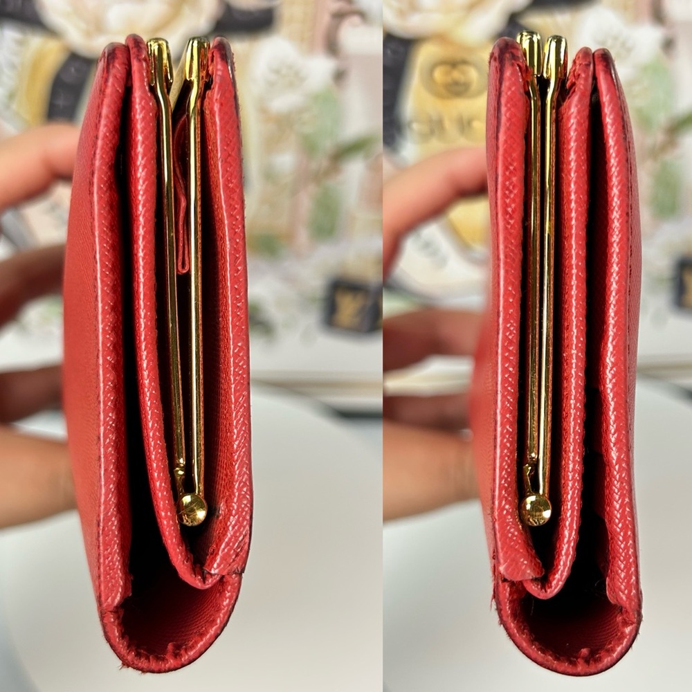 PRADA Saffiano Leather Kisslock Long Wallet 😍❤️🔥 - Picture 15 of 17